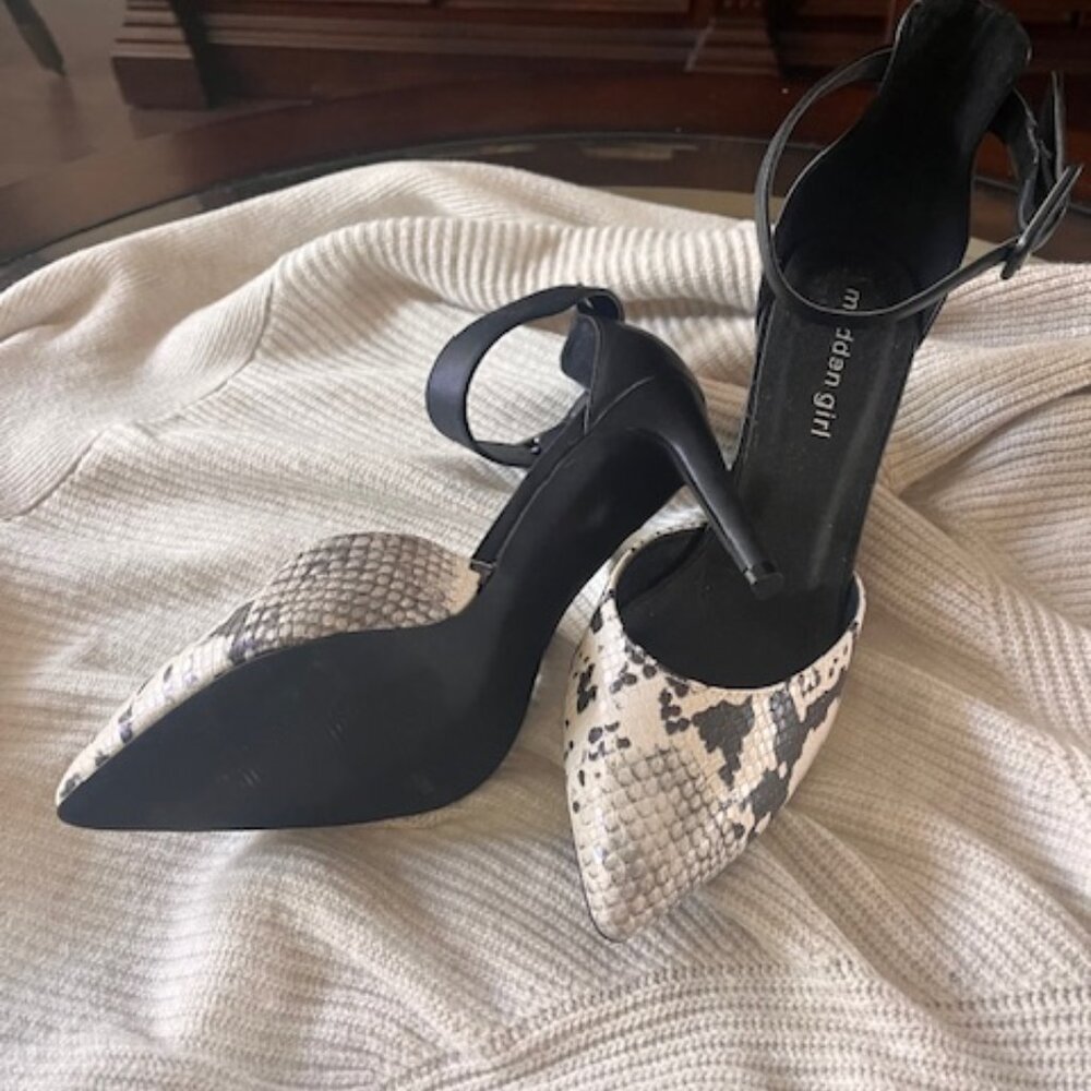 SHOES